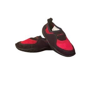 TODDLER TREDZ SHOES SIZE 7